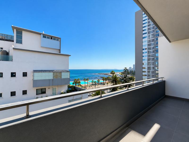 3 Bedroom Property for Sale in Sea Point Western Cape